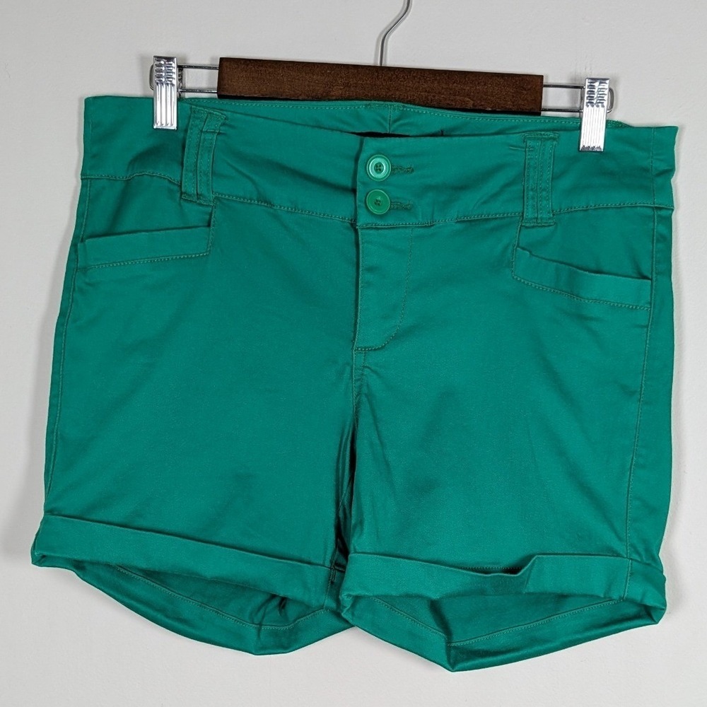 Torrid Green Cuffed Chino Shorts Womens Sz 10 Double Button Stretch 4" Inseem